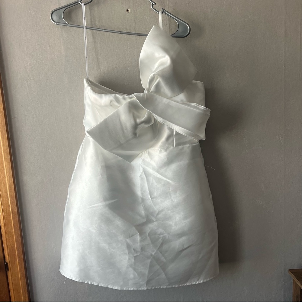 Lulus White Utterly Pretty White Bow One-Shoulder Mini Dress with Pockets SZ XL - Picture 3 of 11